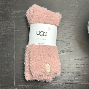 UGG Women's Pink Fuzzy Socks New With Tags